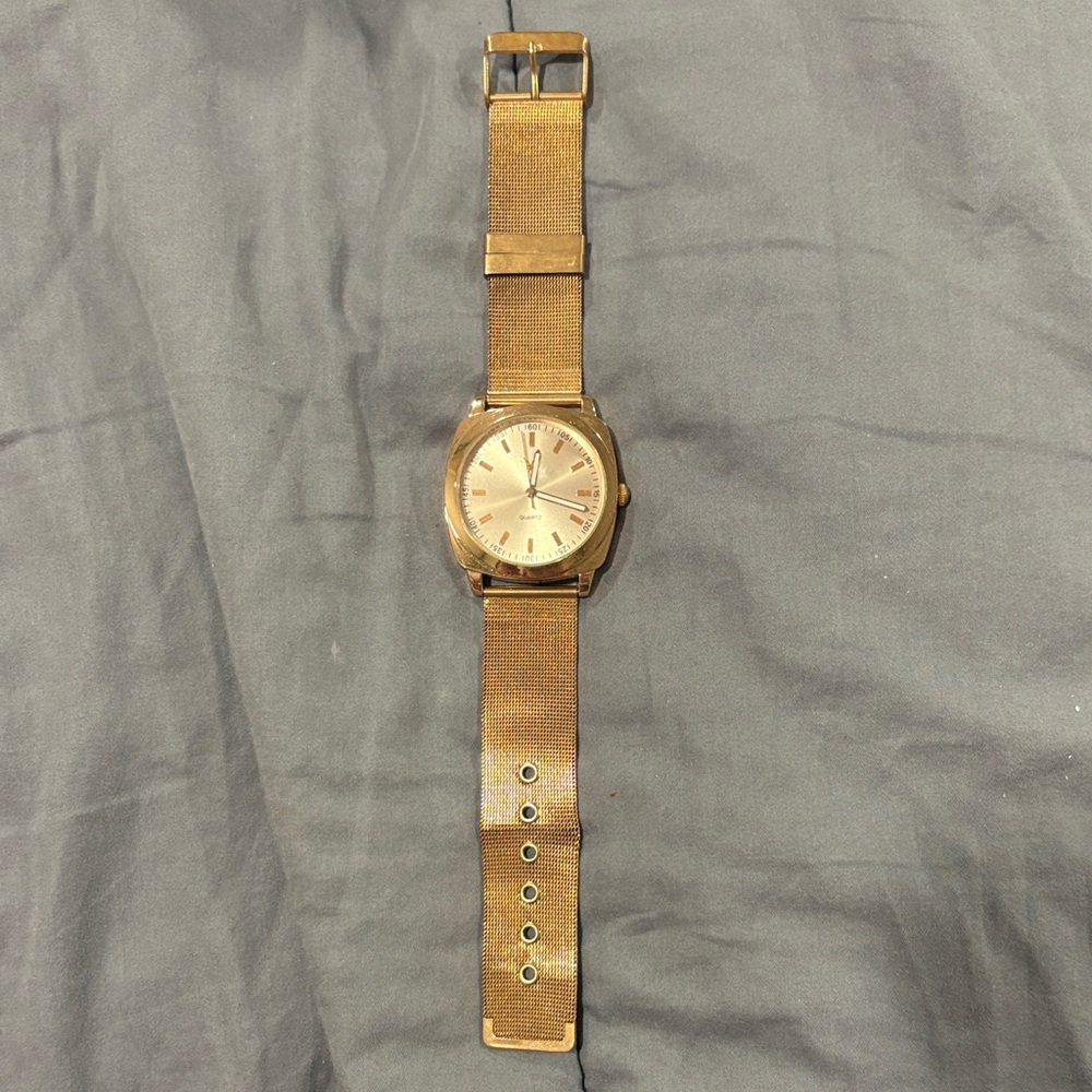 American Eagle Outfitters Men's Gold Watch